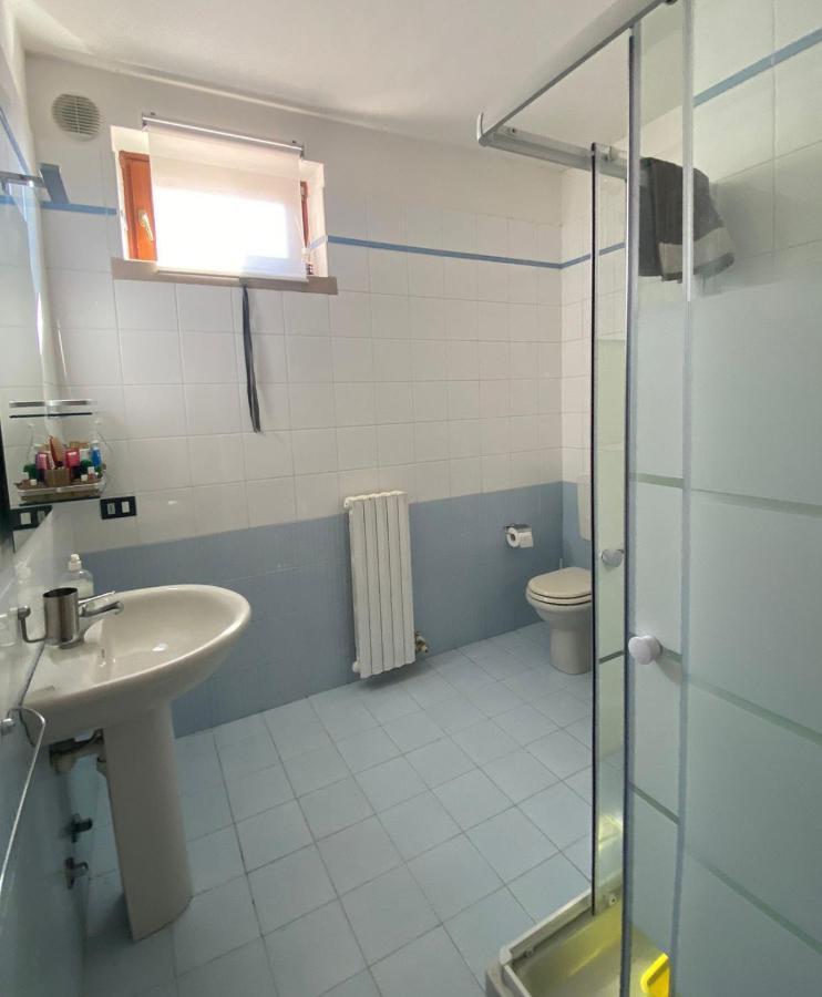 Apartment With Garden And Grill - Green Residence Sirmione Дезенцано-дель-Гарда Экстерьер фото